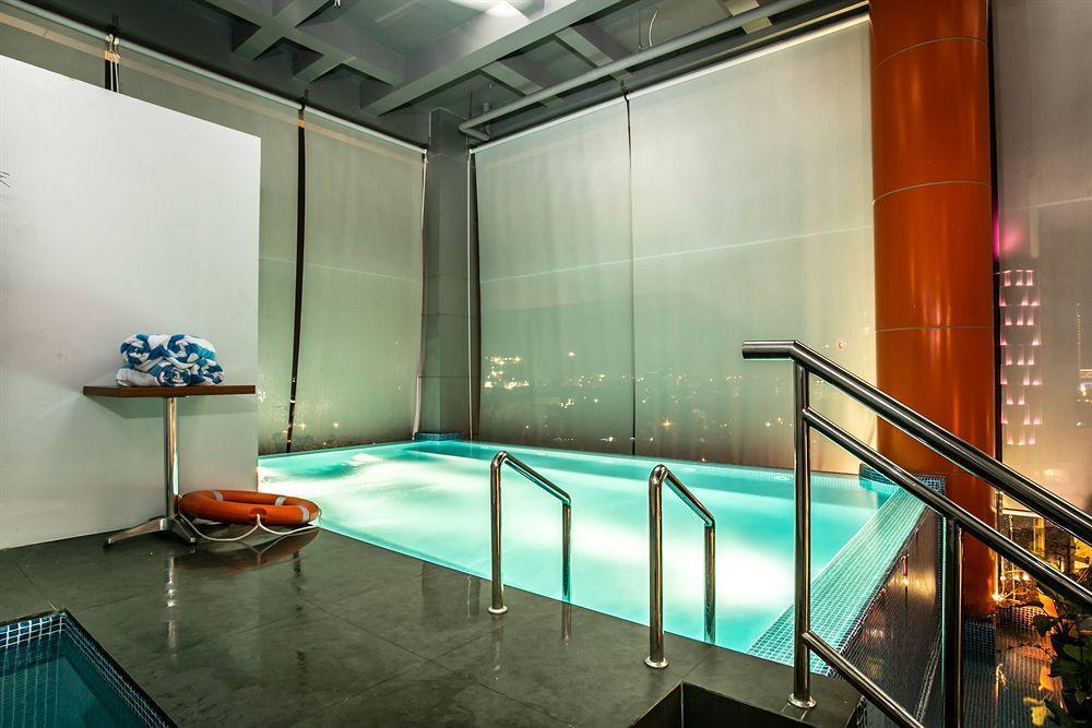 G Suites Hotel By Amithya Surabaya Luaran gambar