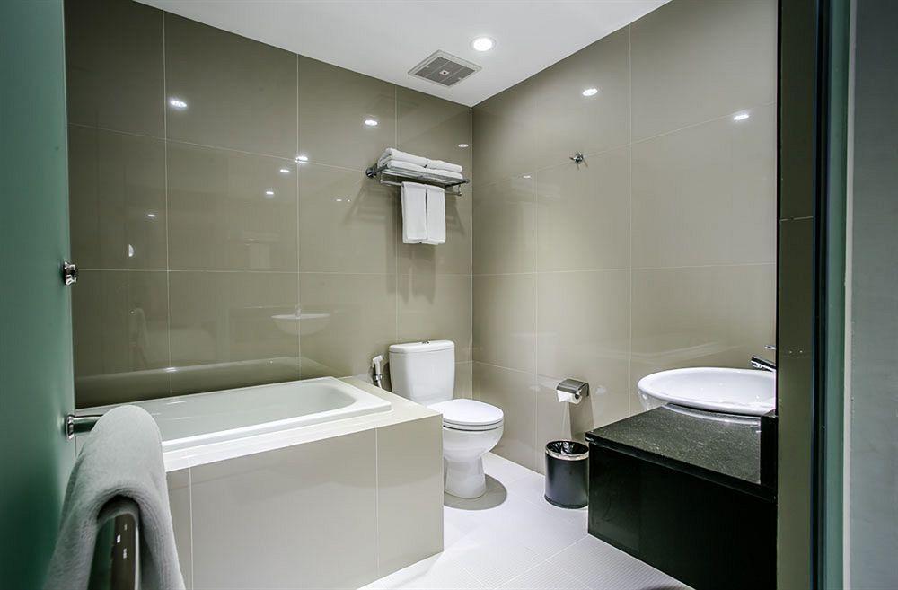 G Suites Hotel By Amithya Surabaya Luaran gambar